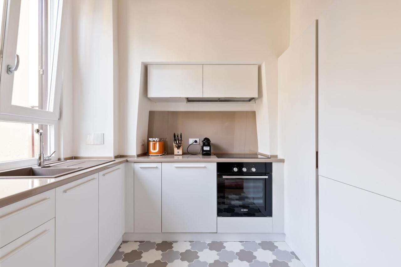 Buzzstays - Stylish Apartments Vatican Rome Downtown Exteriör bild