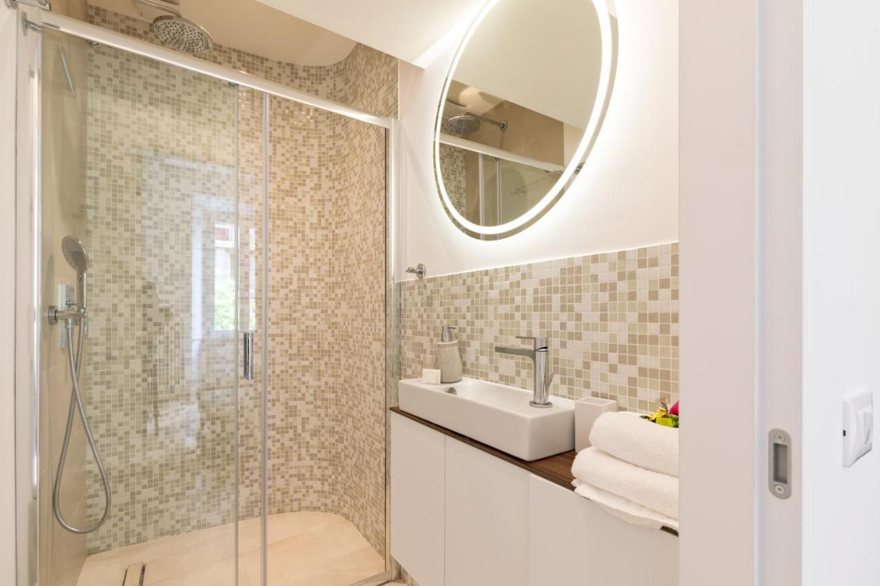 Buzzstays - Stylish Apartments Vatican Rome Downtown Exteriör bild