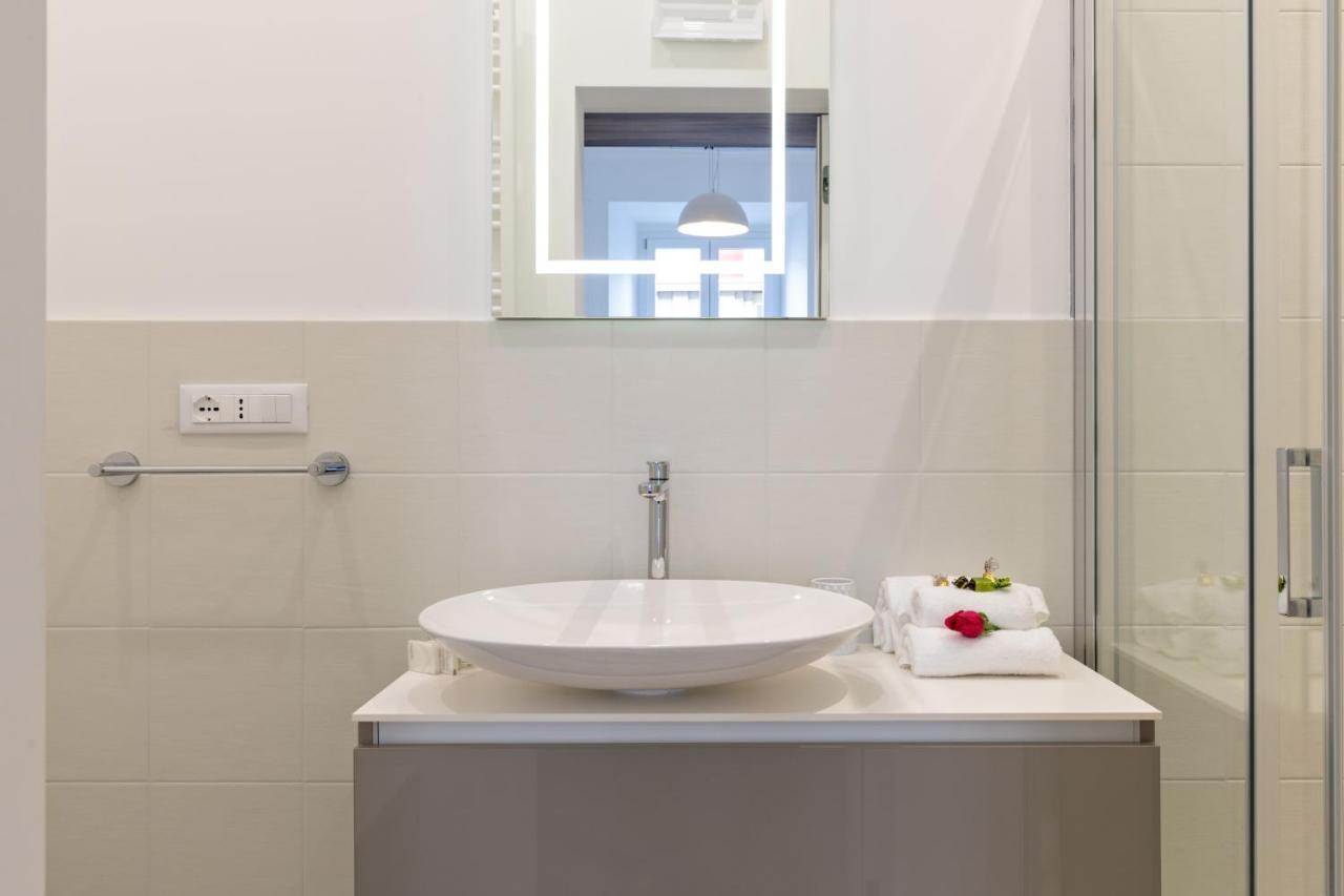 Buzzstays - Stylish Apartments Vatican Rome Downtown Exteriör bild