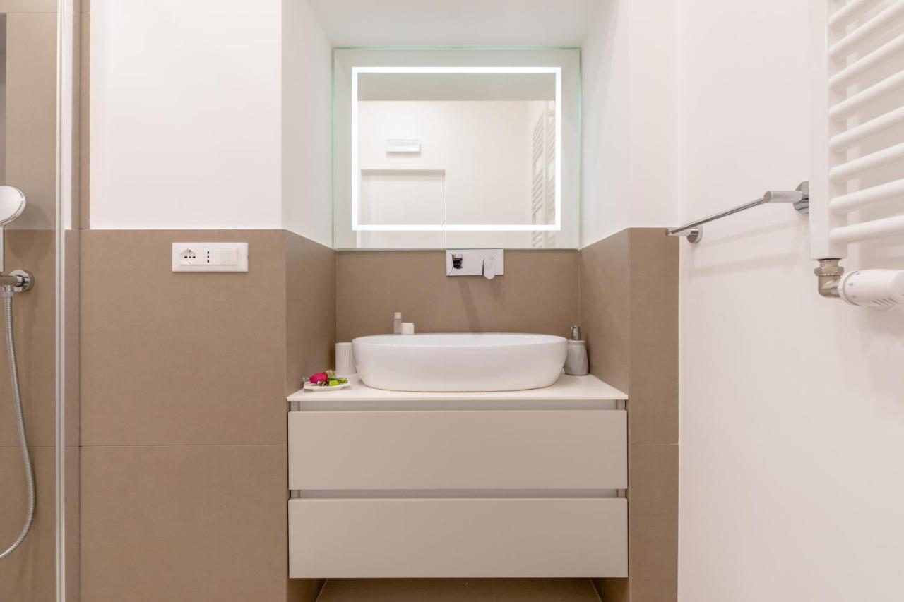 Buzzstays - Stylish Apartments Vatican Rome Downtown Exteriör bild